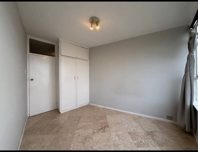 2 BEDROOM APARTMENT TO LET IN VREDEHOEK